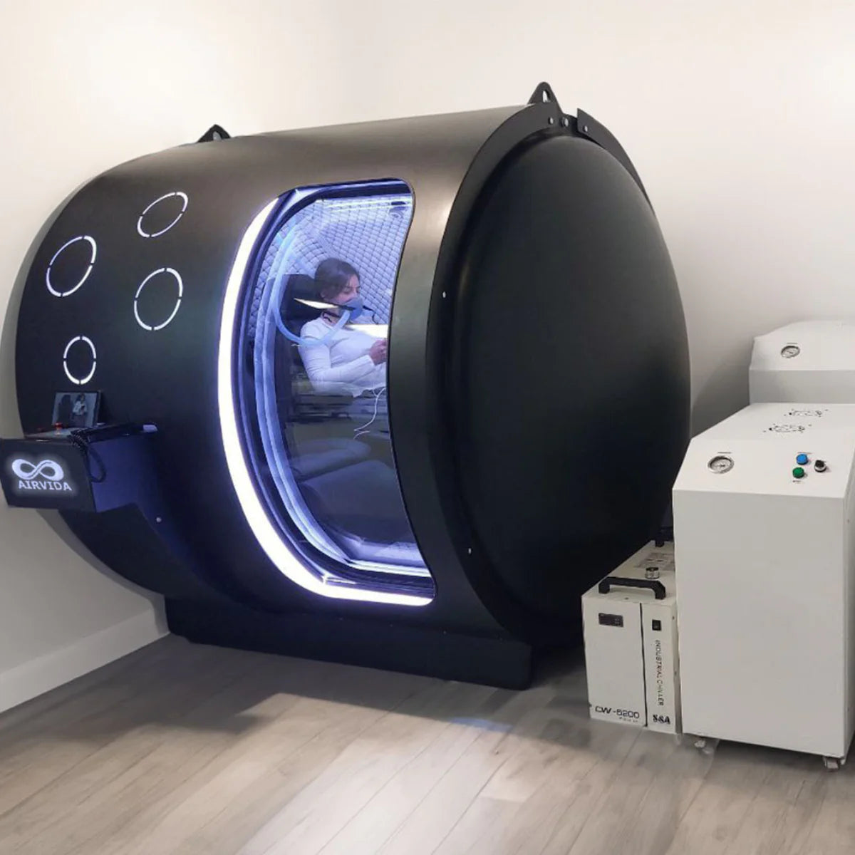 Airvida 2.0 ATA Hardshell Multiplace Hyperbaric Chamber