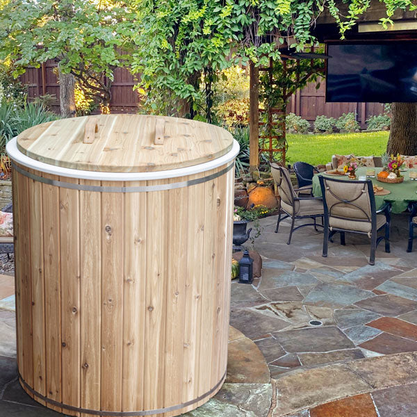 Dundalk CT Baltic Plunge Tub